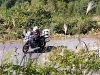ＢＭＷＲ１２００ＧＳで登り口に向かうけいさん