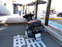 嬉野ＰＡで休憩、足が痛いむ