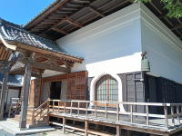 お寺へ参拝
